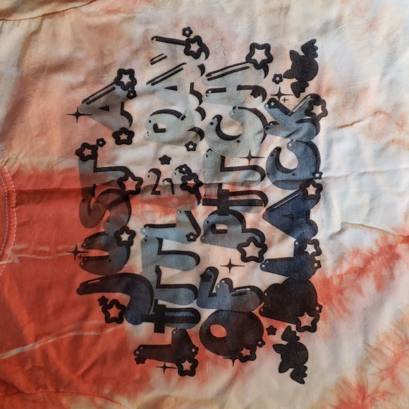 Tie dyed lightweight hanes cotton tshirt. Medium - Picture 2 of 2